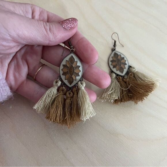 Bohemian tassel earrings NEW - Picture 5 of 7